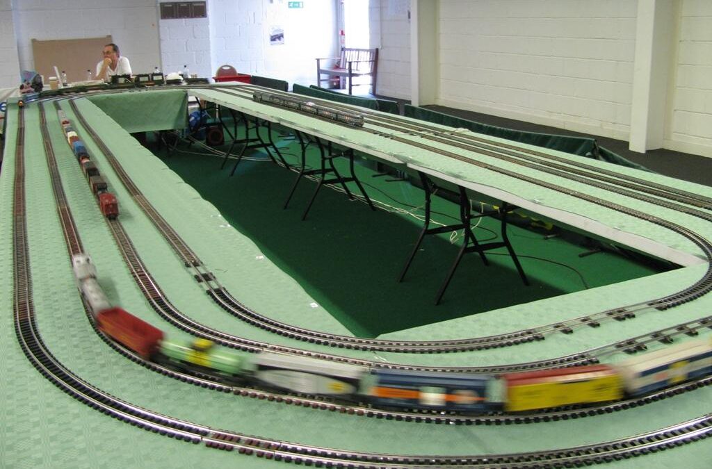 Amirican Flyer S gauge by Neil Trump