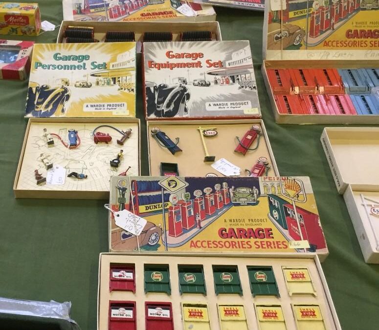 Fig 31 Kemlow Garage Sets